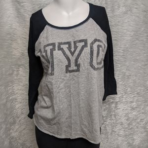 ☀️3/$15 XXI NYC top --- size medium